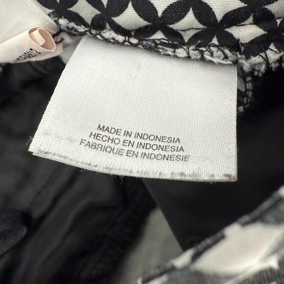 Jones Studio Women’s Pants Size 4 Black White Geometric Print Ankle Trousers Car - Picture 6 of 10